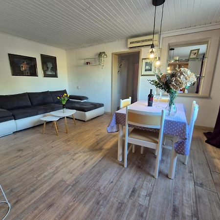 Apartments Buktenica Bol Extérieur photo
