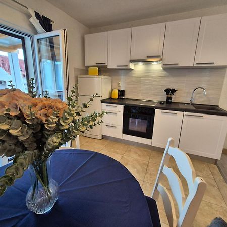 Apartments Buktenica Bol Extérieur photo