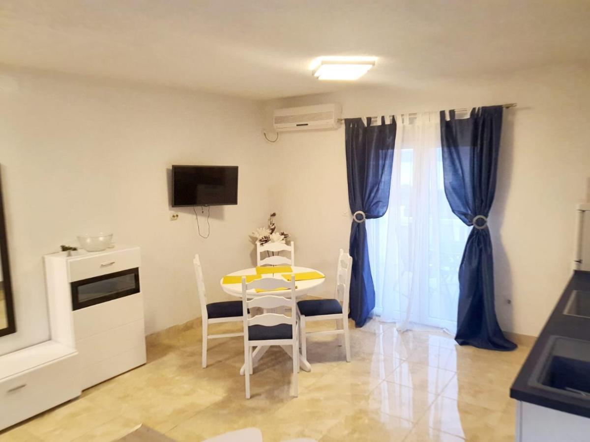 Apartments Buktenica Bol Extérieur photo