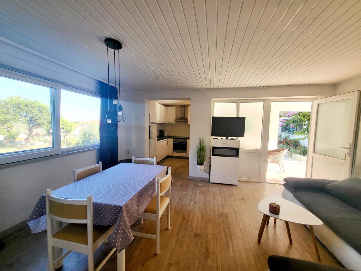 Apartments Buktenica Bol Extérieur photo
