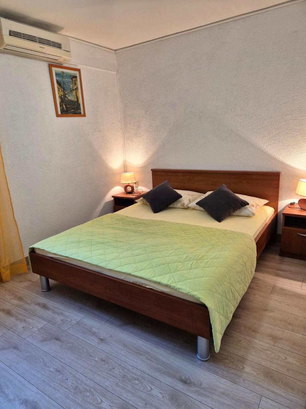 Apartments Buktenica Bol Extérieur photo